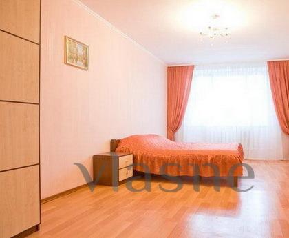 3 BR. apartment, Kharkivska Metro, Kyiv - apartment by the day