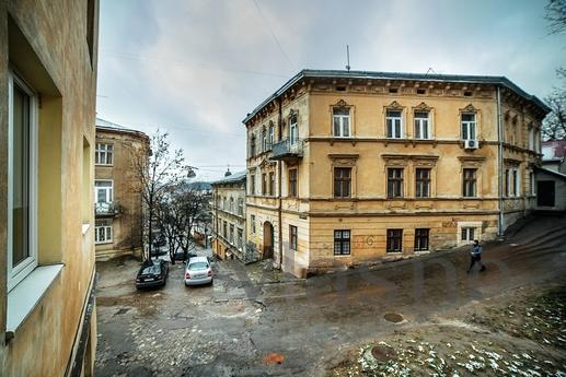 Уютная 2 комнатная квартира в центре, Львов - квартира посуточно