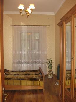 Apartment on the street. Troitskaya / st. Richelieu. The cen