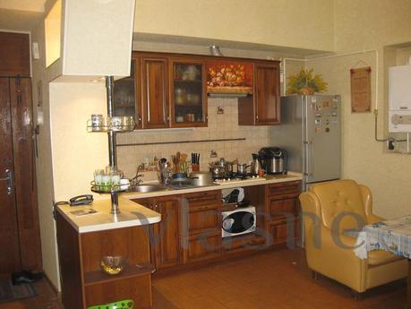 Rent an apartment for rent in the center, Odessa - apartment by the day