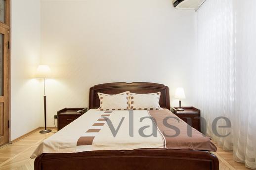 The historical center of Odessa - VIP le, Odessa - apartment by the day