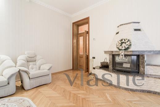 The historical center of Odessa - VIP le, Odessa - apartment by the day