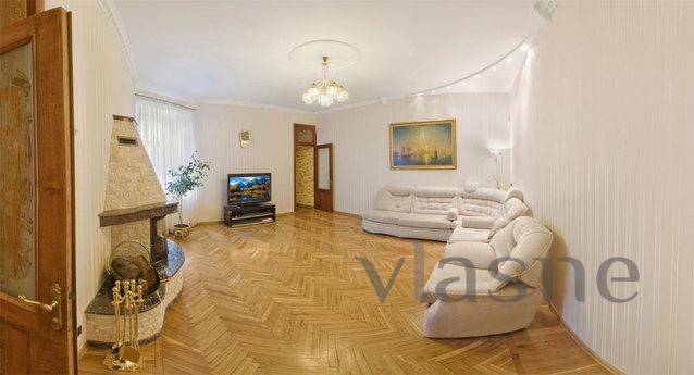 The historical center of Odessa - VIP le, Odessa - apartment by the day