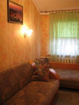 Classic-style apartment, Krivoy Rog - apartment by the day