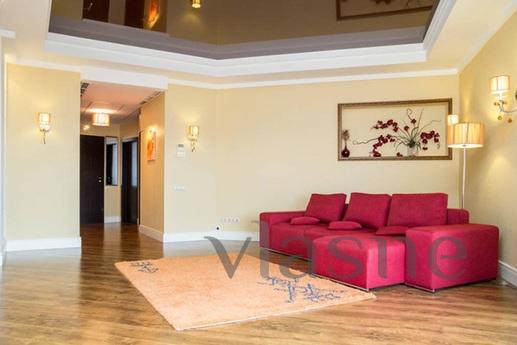 Family Apartment in Bridge City, 2 Bedro, Dnipro (Dnipropetrovsk) - apartment by the day