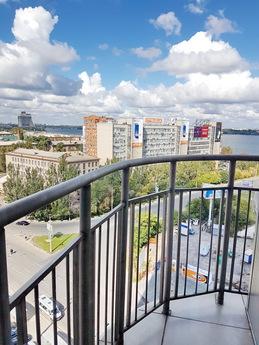 Family Apartment in Bridge City, 2 Bedro, Dnipro (Dnipropetrovsk) - apartment by the day