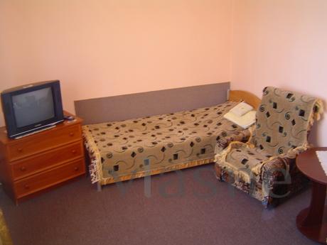 close to w / e and bus stations, Uzhhorod - apartment by the day