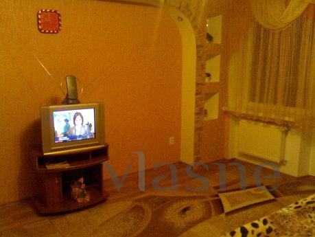1BR apartment for rent in new building, Khmelnytskyi - apartment by the day