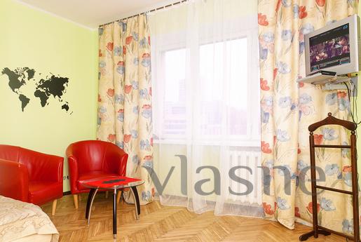 Centr._ Khreshchatyk - 500m, Kyiv - apartment by the day
