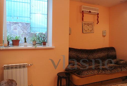 rent a house for 6  people, Yalta - apartment by the day