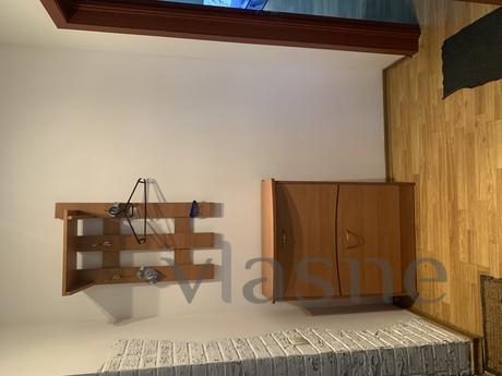 Studio in center of Yalta with parking, Yalta - apartment by the day