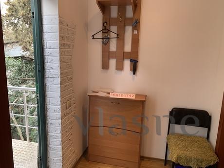 Studio in center of Yalta with parking, Yalta - apartment by the day