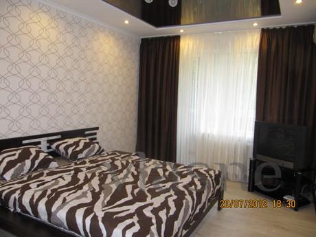 stylish apartment near the sea, Odessa - apartment by the day