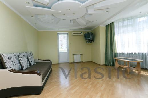 Large apartment on Urlovskaya street, Kyiv - apartment by the day