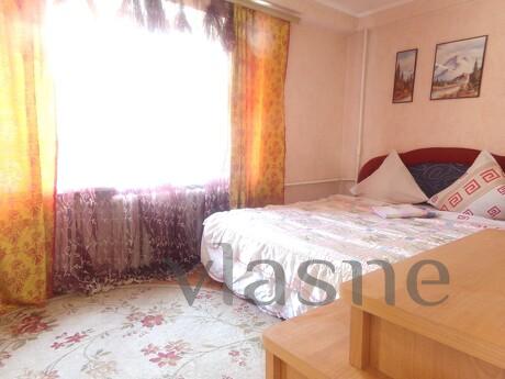 4-BR apartment with 3 bedrooms, Kyiv - apartment by the day