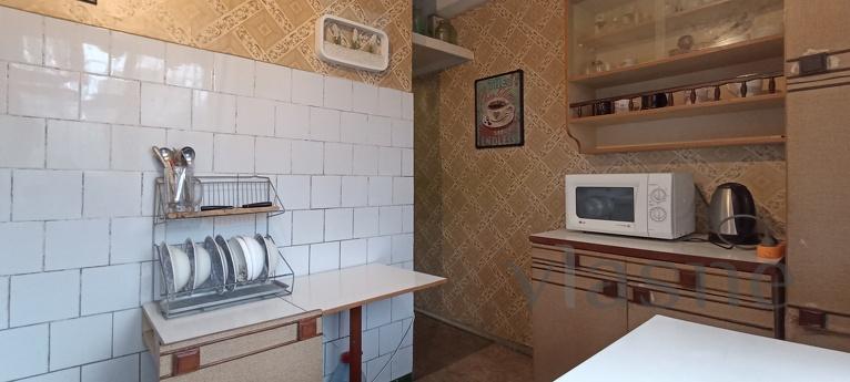 3-room o Left-bank, Kyiv - apartment by the day