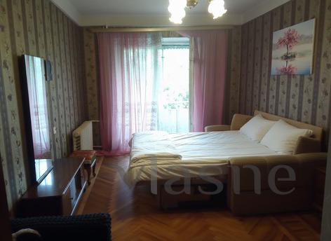 3-room o Left-bank, Kyiv - apartment by the day