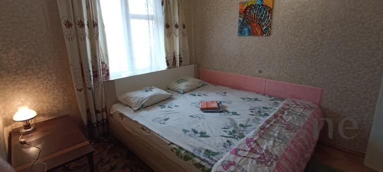 3-room o Left-bank, Kyiv - apartment by the day