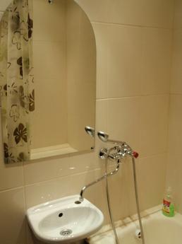 Cozy, very quiet apartment in the CPI., Kyiv - apartment by the day