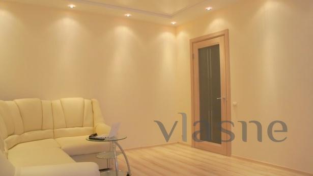 We offer for rent 2 bedroom modern apartment in Arcadia, st.