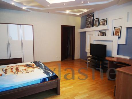 3 BR .Penthouse apartment,near Arcadia, Odessa - apartment by the day