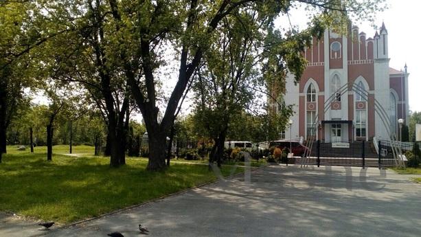 Уютная 1-кв. на Воскресенке, ТЦ'Квадрат', Киев - квартира посуточно
