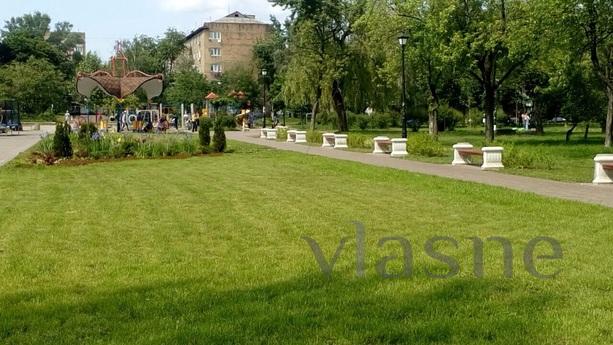 Уютная 1-кв. на Воскресенке, ТЦ'Квадрат', Киев - квартира посуточно