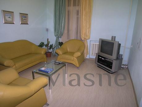 3BR apartment on Maydan own, Kyiv - apartment by the day