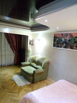 1k Lux, near the metro KPI, warm., Kyiv - apartment by the day