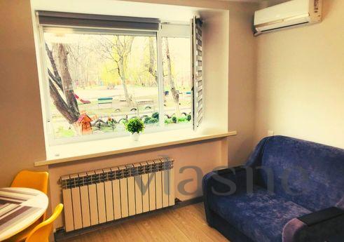 One-Room Apartment Near Sofievsk, Uman - apartment by the day