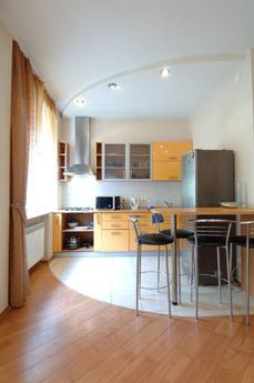 Apartmen in a centre, Kyiv - apartment by the day