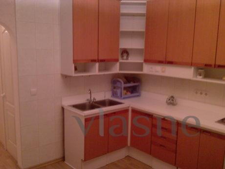 1-bedroom, Drahomanov Street, Kyiv - apartment by the day