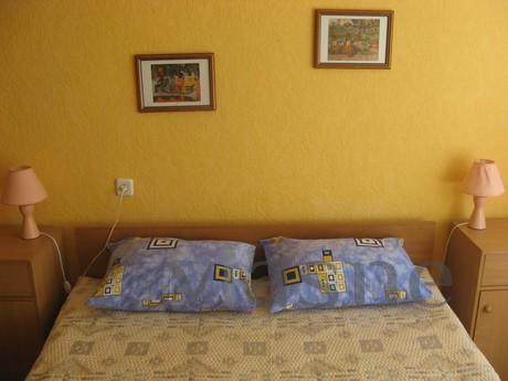 2-bedroom Kiev Center, Kyiv - apartment by the day