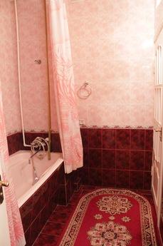 4-bedroom apartment in the center, Odessa - apartment by the day