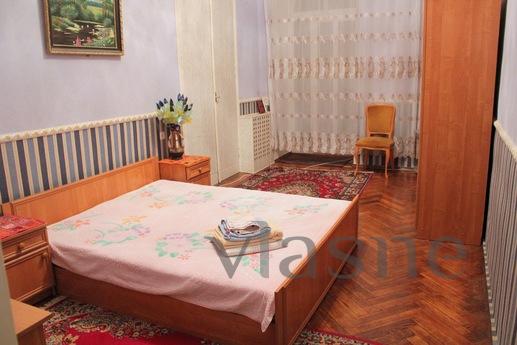 4-bedroom apartment in the center, Odessa - apartment by the day