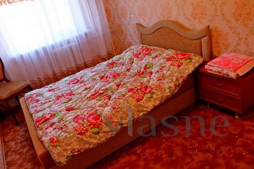 2 комнатная квартира в центре, Черкассы - квартира посуточно