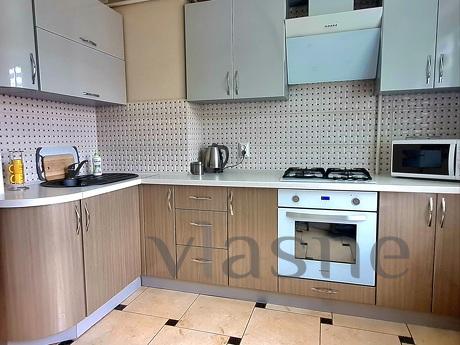 1 bedroom apartment in a modern renovati, Bila Tserkva - apartment by the day