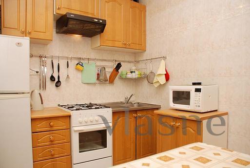 2-BR apartment in the center, University, Kyiv - apartment by the day