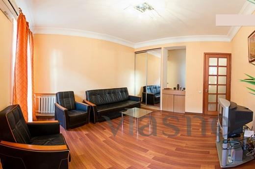 2k Gorky 25, Kyiv - apartment by the day