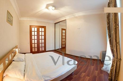 2k Gorky 25, Kyiv - apartment by the day