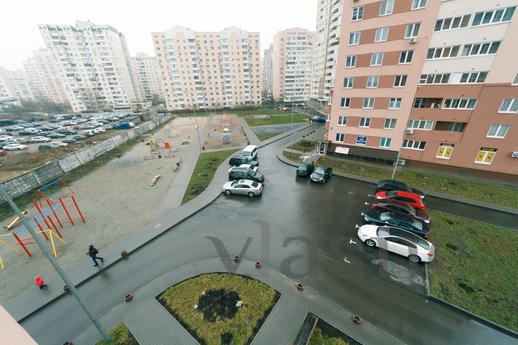 Комфортная 2 ком квартира метро Позняки, Киев - квартира посуточно