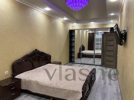 Comfortable 1-room apartment with a new good repair. New hou