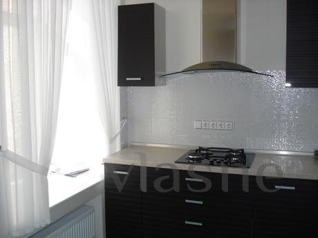 KHRESCHATIK 25, Kyiv - apartment by the day