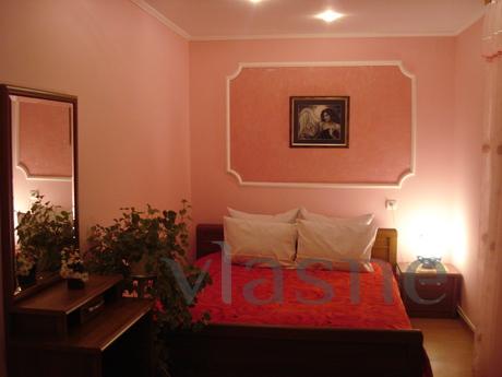 I rent 2 bedroom flat in Truskavtse.Spokoyny district, near 