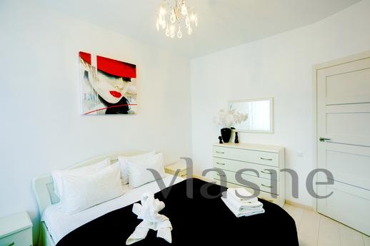The apartment is located in a new house at the address: Anna