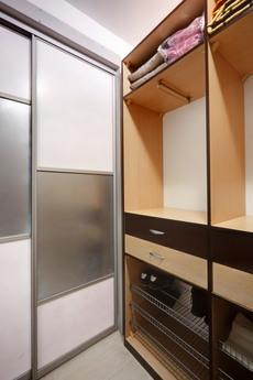Premium apartments on Poznyaki., Kyiv - apartment by the day