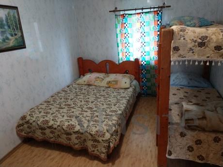 Room for 4 people with individual c / a outside the room, in