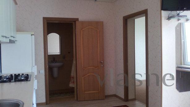 Rent 2-bedroom house with private courty, Yevpatoriya - apartment by the day