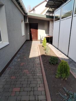 Vest for rent near Sofiyivka park, Uman - apartment by the day