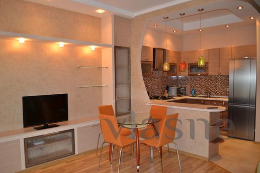Joy, sea view, to the beach in a bathing, Odessa - apartment by the day